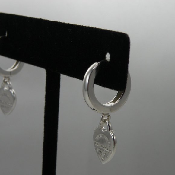 NEW Mini Heart Huggie Hoop Earrings Return to Tiffany & Co Solid 925 Silver - Picture 9 of 15